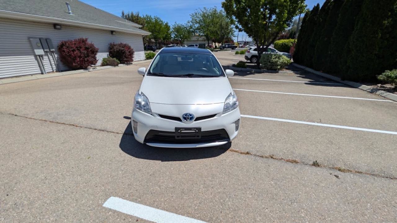 Used 2013 Toyota Prius Three w/ Solar Roof Pkg FWD image 8