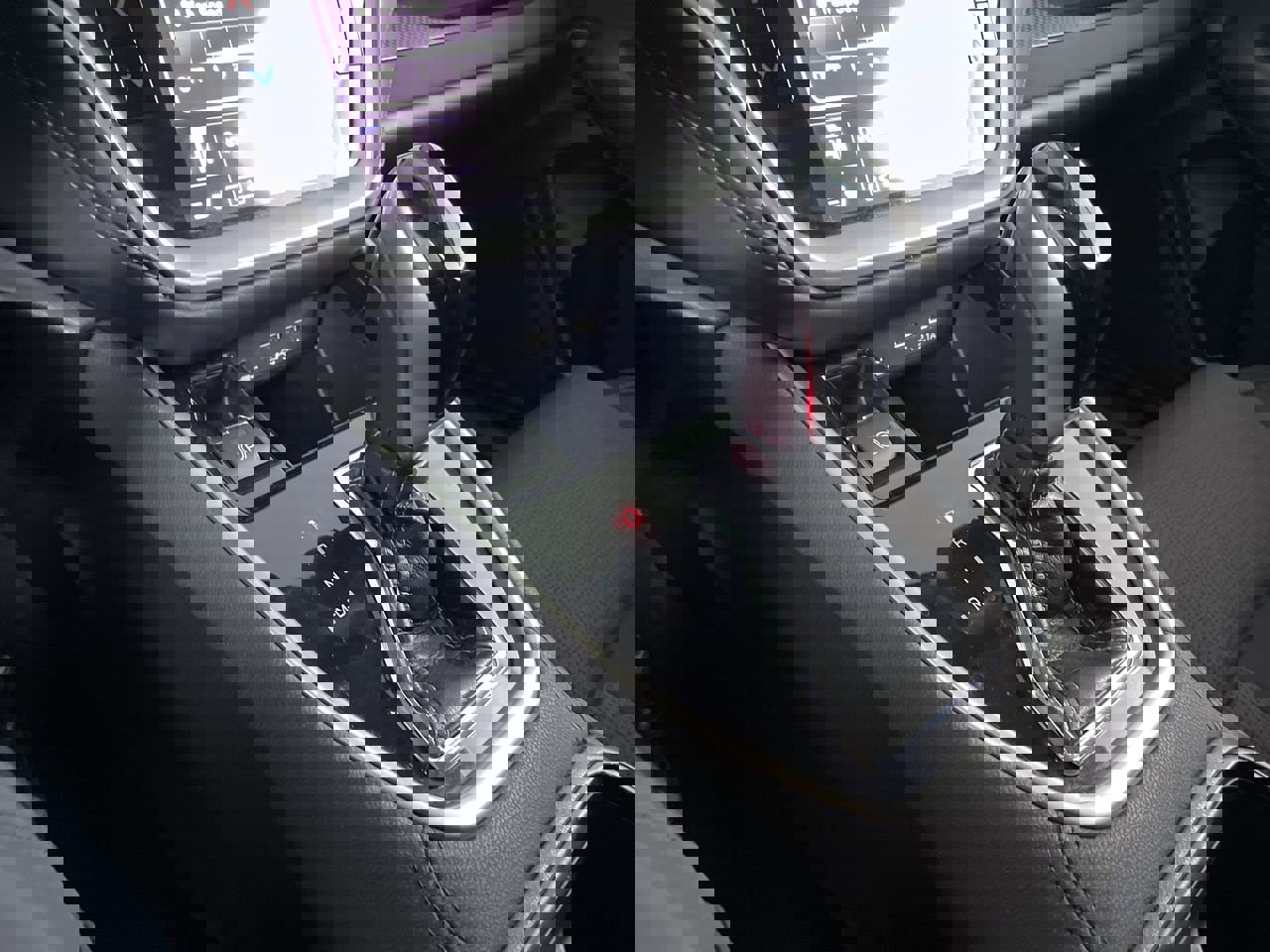 Used 2020 Subaru Outback Premium image 17