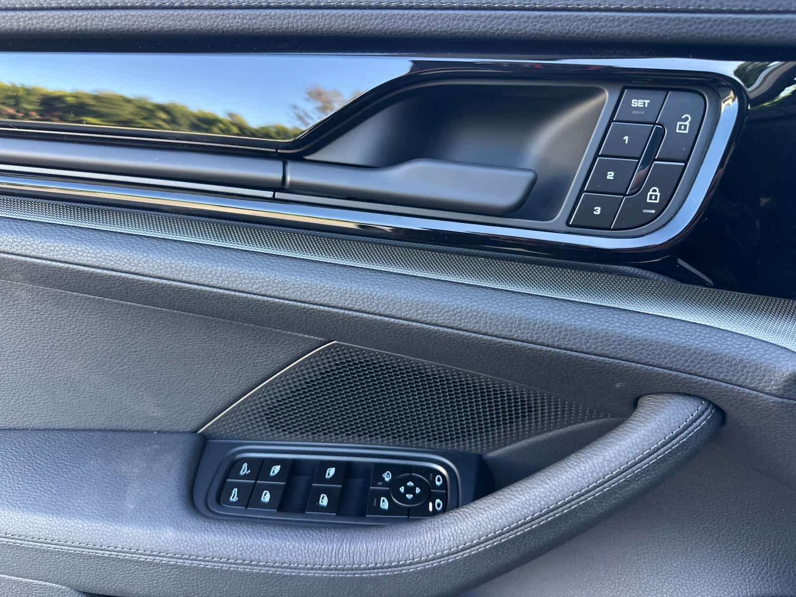 New 2026 Porsche Panamera 4 AWD/4WD image 12
