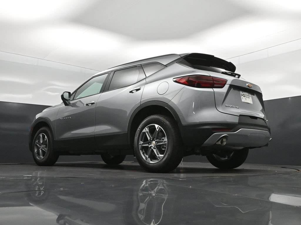New 2026 Chevrolet Blazer LT w/ Convenience Package AWD/4WD image 40