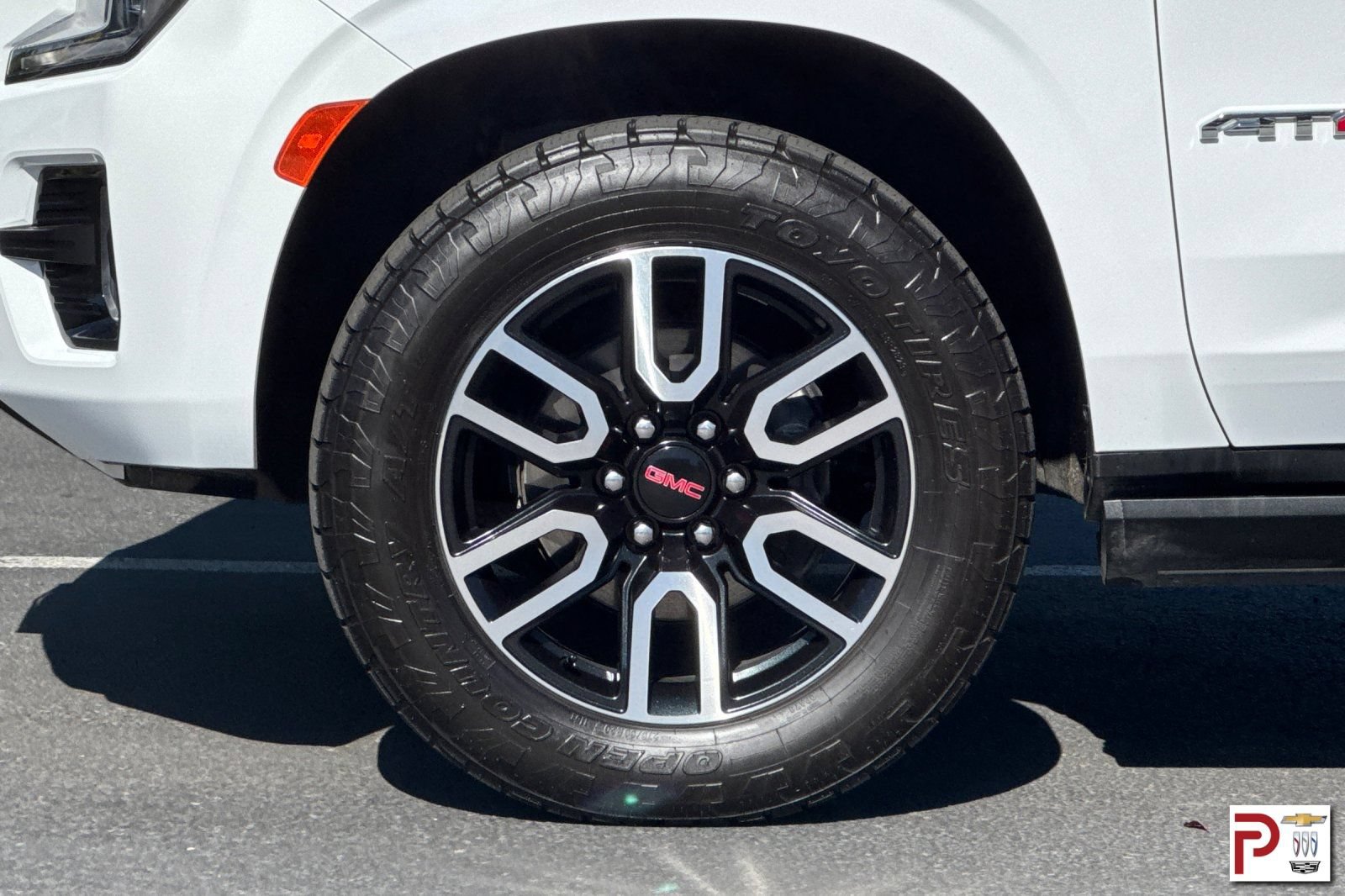 Certified 2022 GMC Yukon AT4 w/ Max Trailering Package AWD/4WD image 34