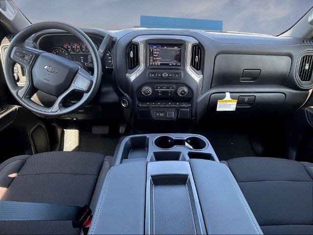 New 2026 Chevrolet Silverado 1500 Custom Trail Boss AWD/4WD image 5