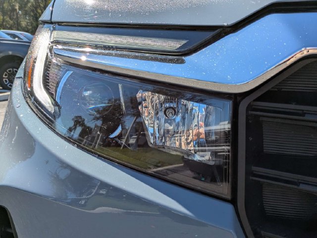 Used 2023 Honda Passport EX-L image 10