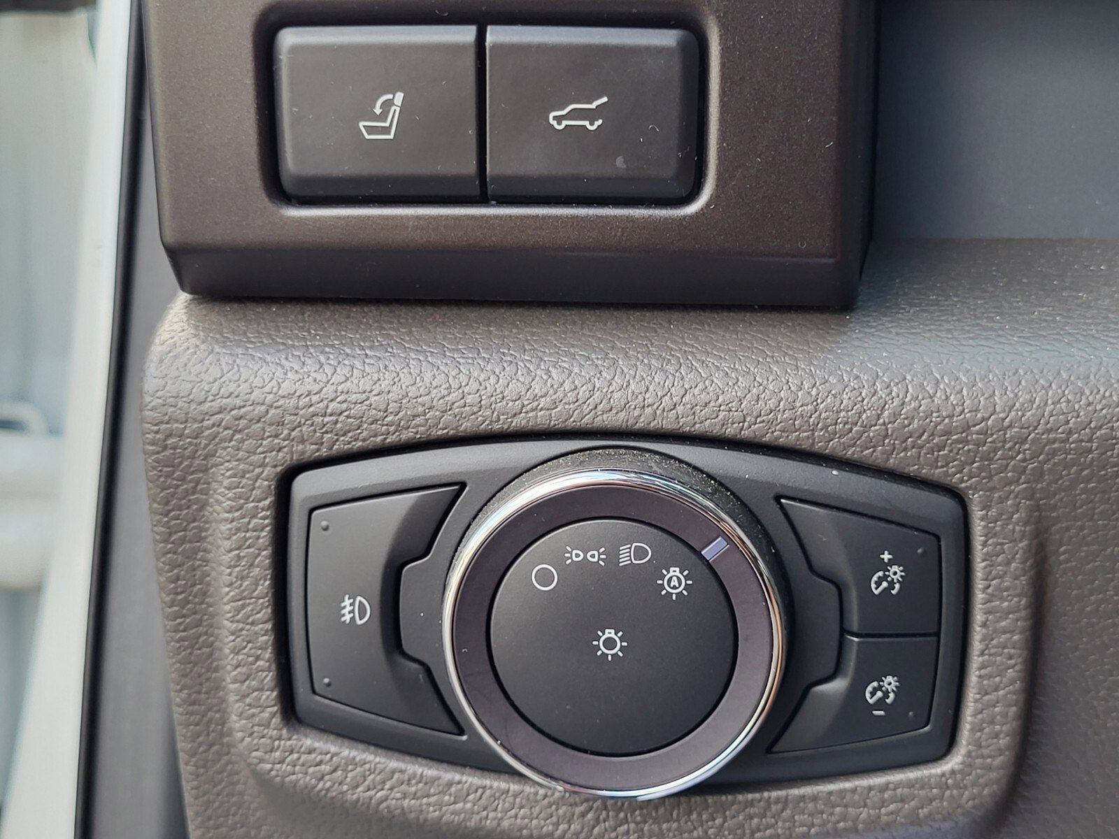 Certified 2021 Ford Expedition Limited image 23