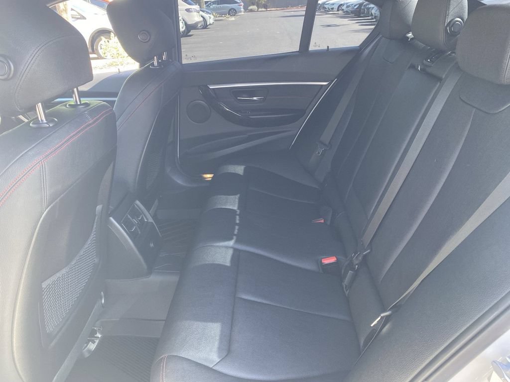 Used 2017 BMW 330i Sedan RWD image 15