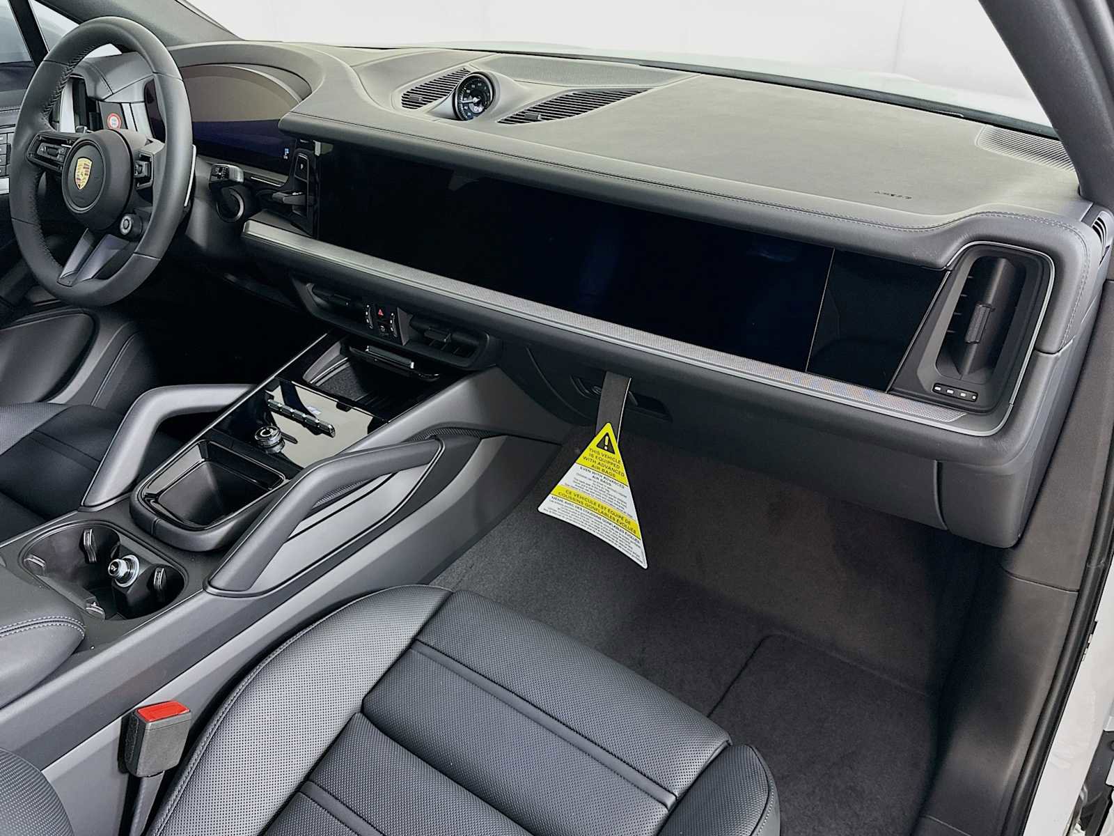 New 2026 Porsche Cayenne Coupe image 30