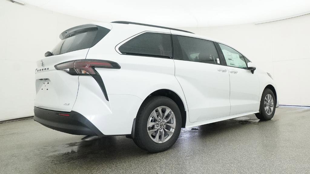 New 2026 Toyota Sienna XLE FWD image 30