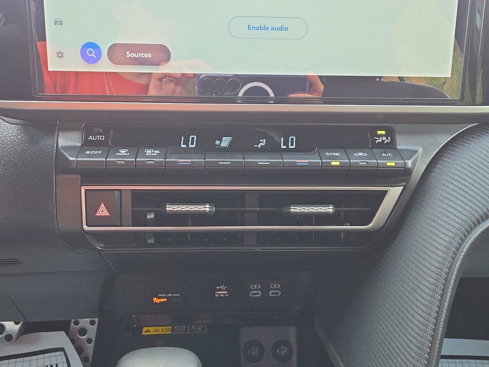 Used 2025 Toyota Camry SE w/ Multimedia Upgrade Package FWD image 14