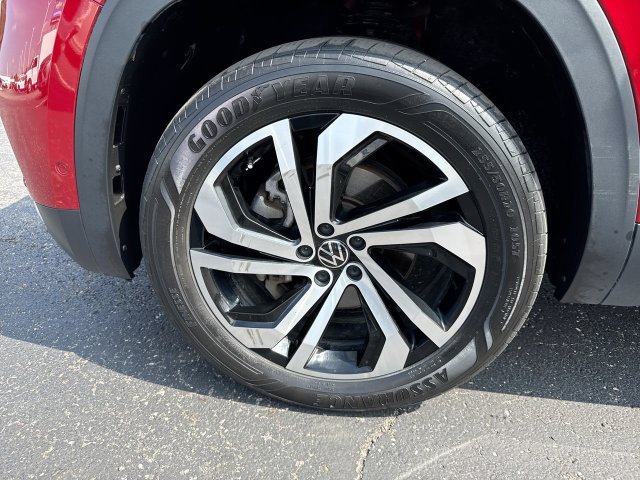 Used 2021 Volkswagen Atlas Cross Sport SEL Premium AWD/4WD image 10