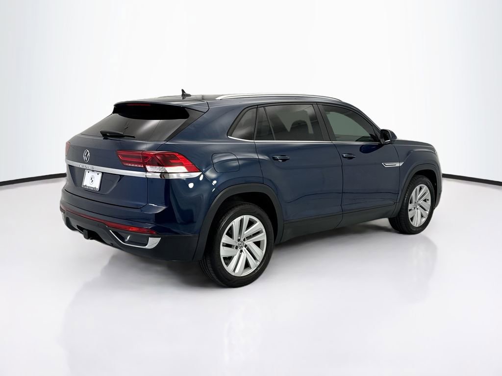 Used 2023 Volkswagen Atlas Cross Sport SE FWD image 5