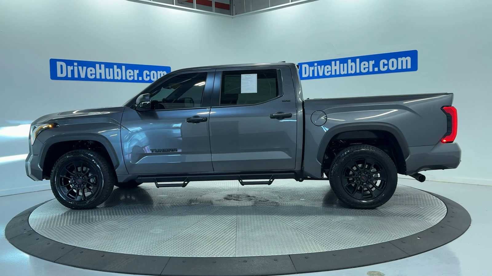 Used 2025 Toyota Tundra SR5 AWD/4WD image 5