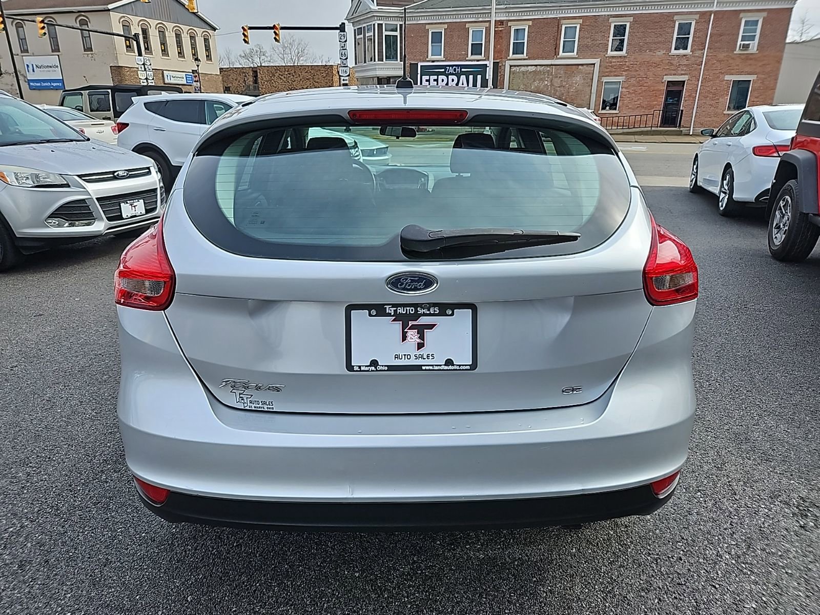 Used 2018 Ford Focus SE FWD image 5