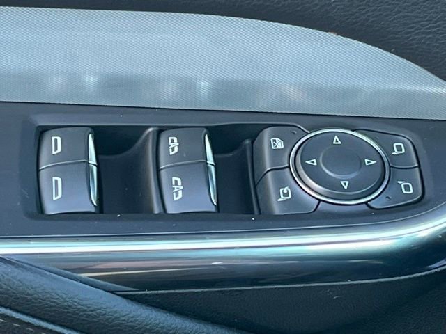 Used 2023 Cadillac XT4 Premium Luxury image 22