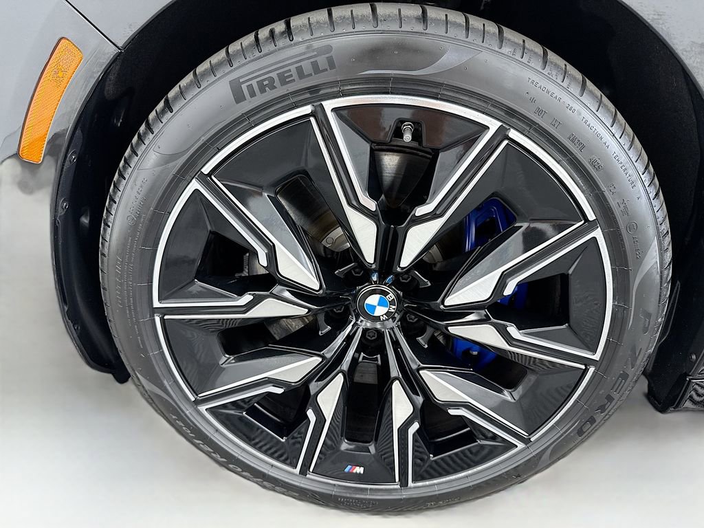 Certified 2024 BMW i7 M70 w/ Executive Package image 29