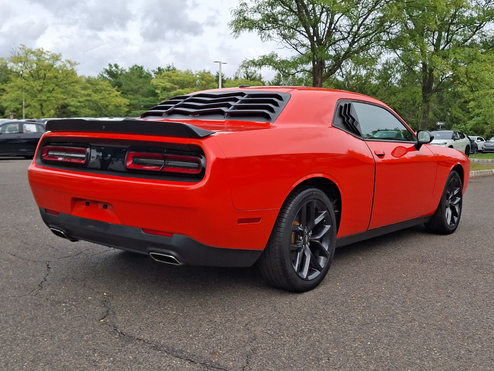 Used 2022 Dodge Challenger SXT w/ Blacktop Package RWD image 6