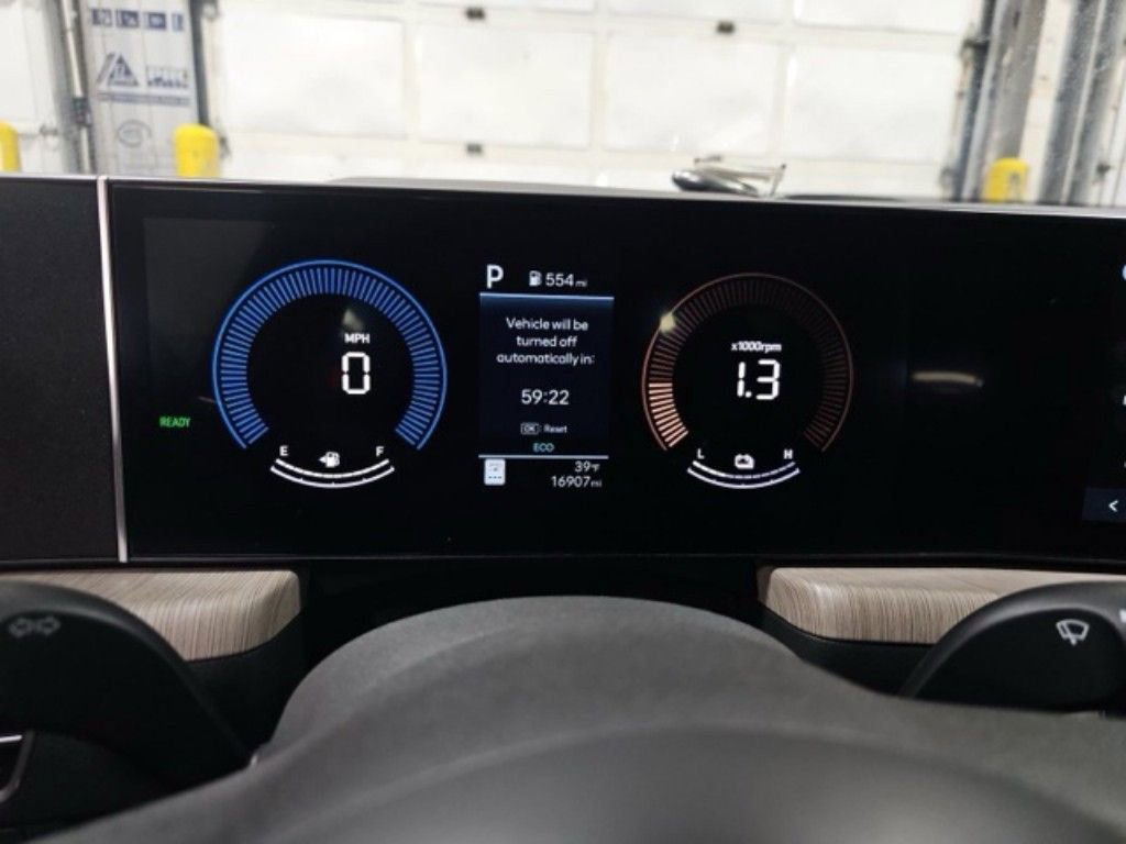Used 2025 Hyundai Sonata SEL image 11