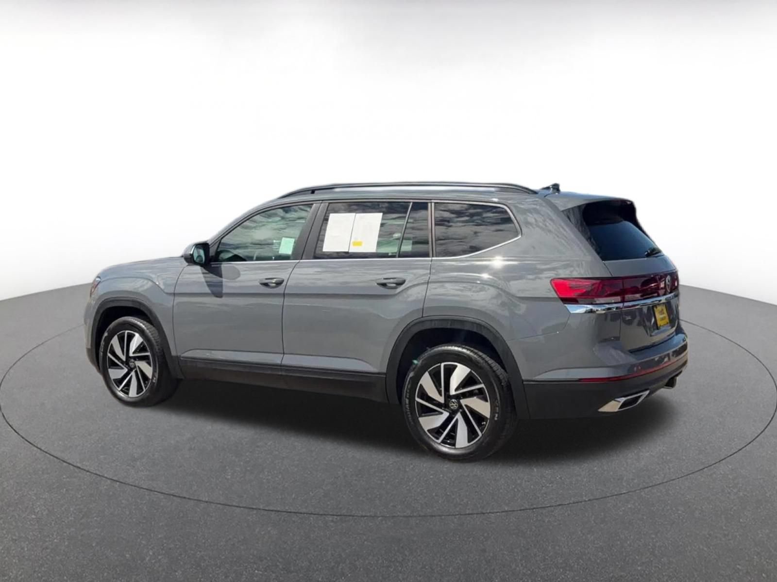 Used 2026 Volkswagen Atlas SE AWD/4WD image 10
