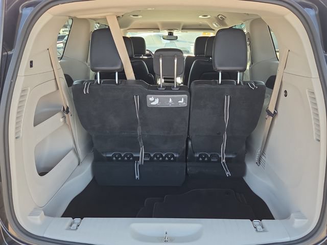 Used 2019 Chrysler Pacifica Touring-L FWD image 16