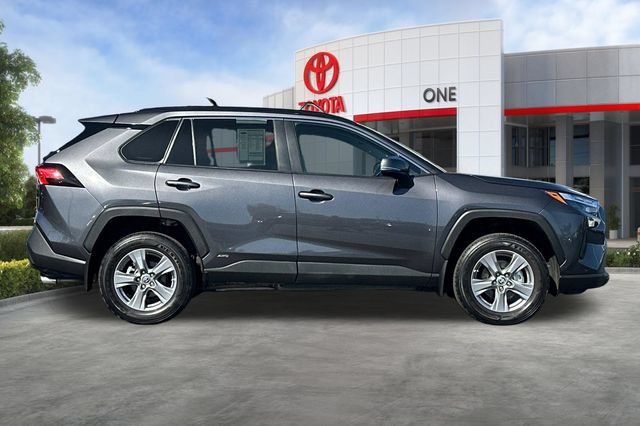 Certified 2024 Toyota RAV4 LE AWD/4WD image 3