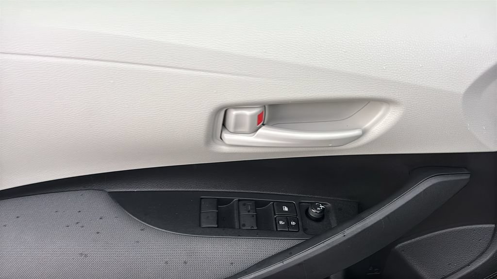 Used 2024 Toyota Corolla LE FWD image 10