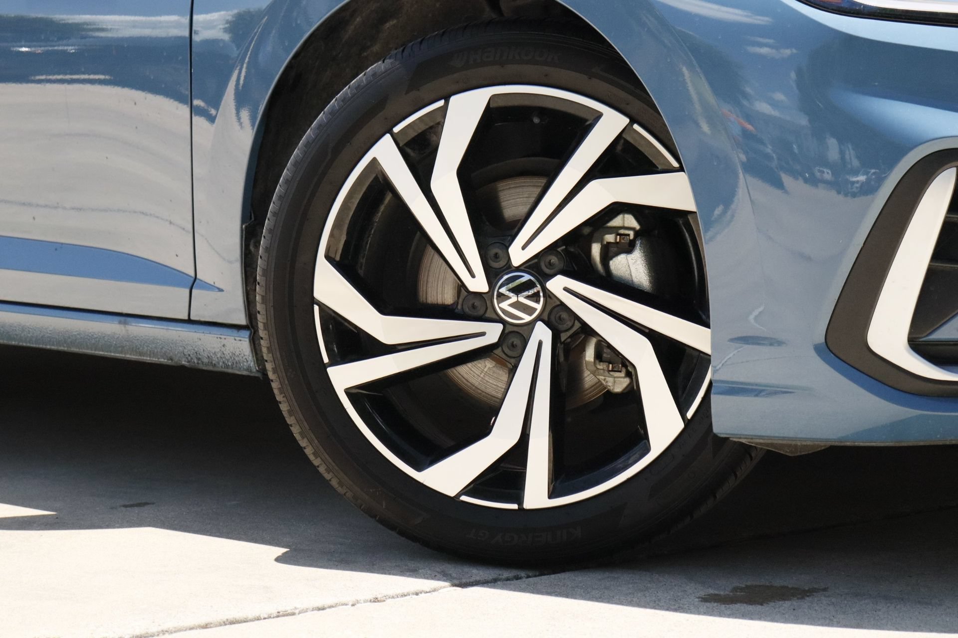 Certified 2026 Volkswagen Jetta SEL FWD image 3