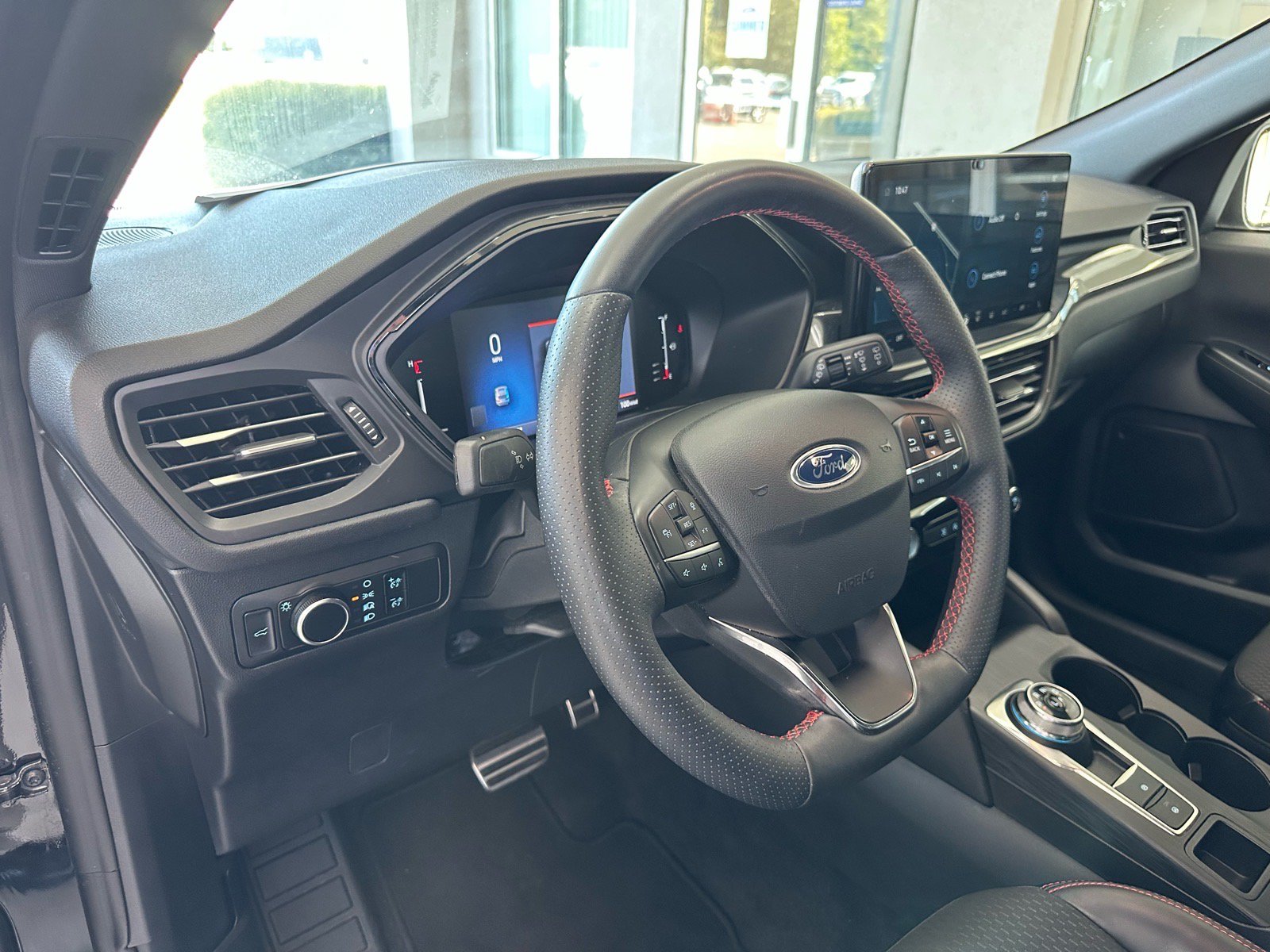 Used 2024 Ford Escape ST-Line w/ Tech Pack #1 FWD image 16