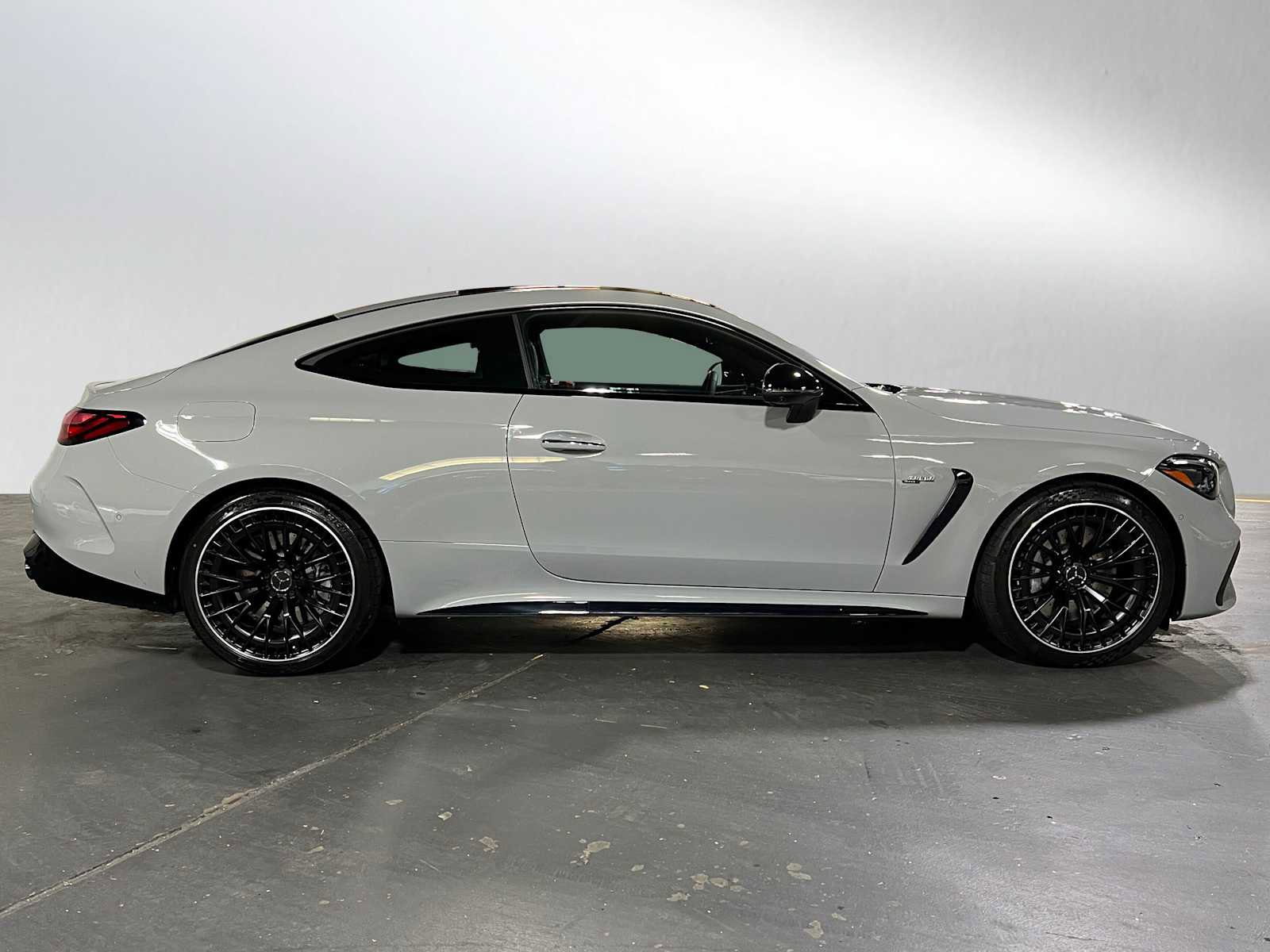 Used 2024 Mercedes-Benz CLE 53 AMG 4MATIC image 2