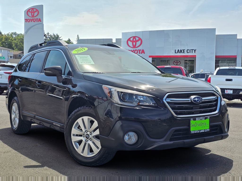 Used 2019 Subaru Outback 2.5i Premium AWD/4WD image 1