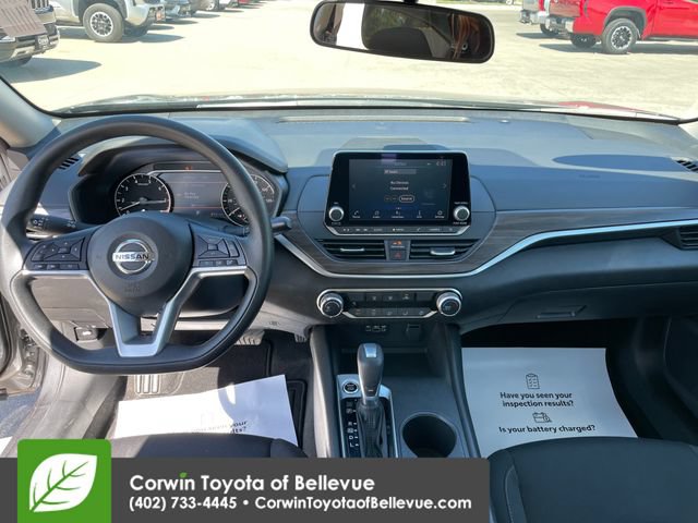 Used 2025 Nissan Altima 2.5 SV FWD image 20