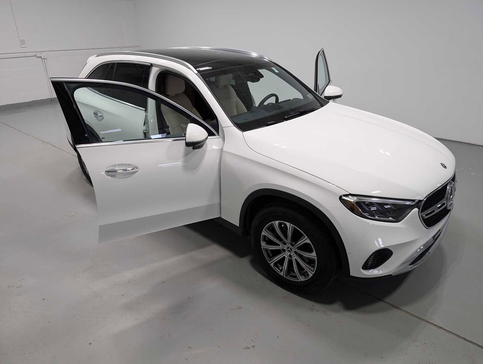 Certified 2026 Mercedes-Benz GLC 300 4MATIC image 14