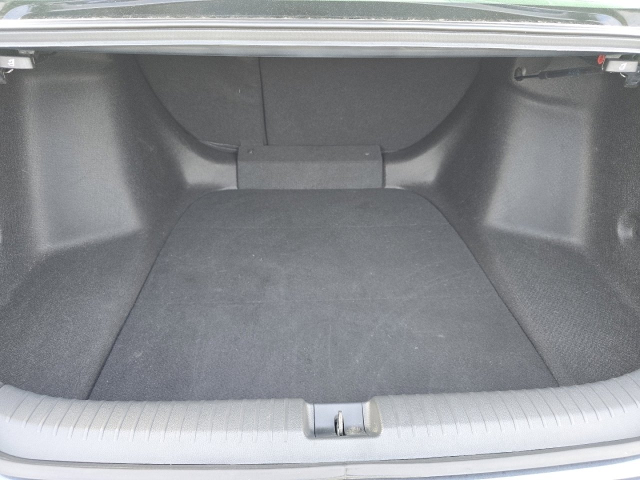 Certified 2024 Honda Accord EX image 20