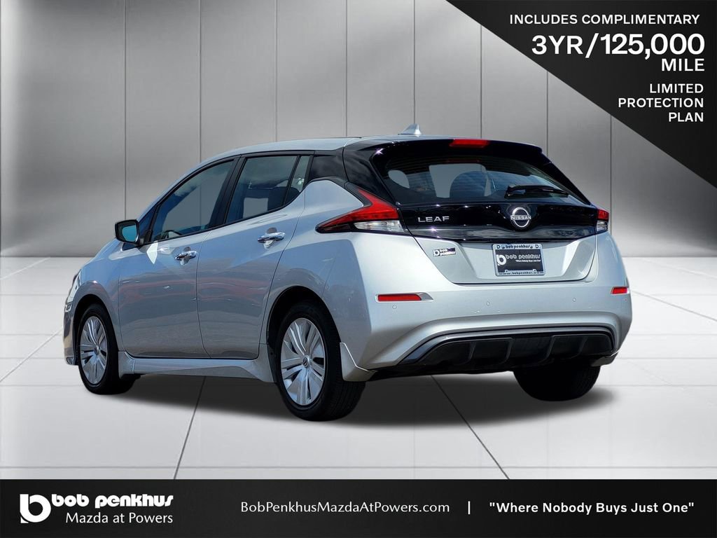 Used 2024 Nissan Leaf S image 27