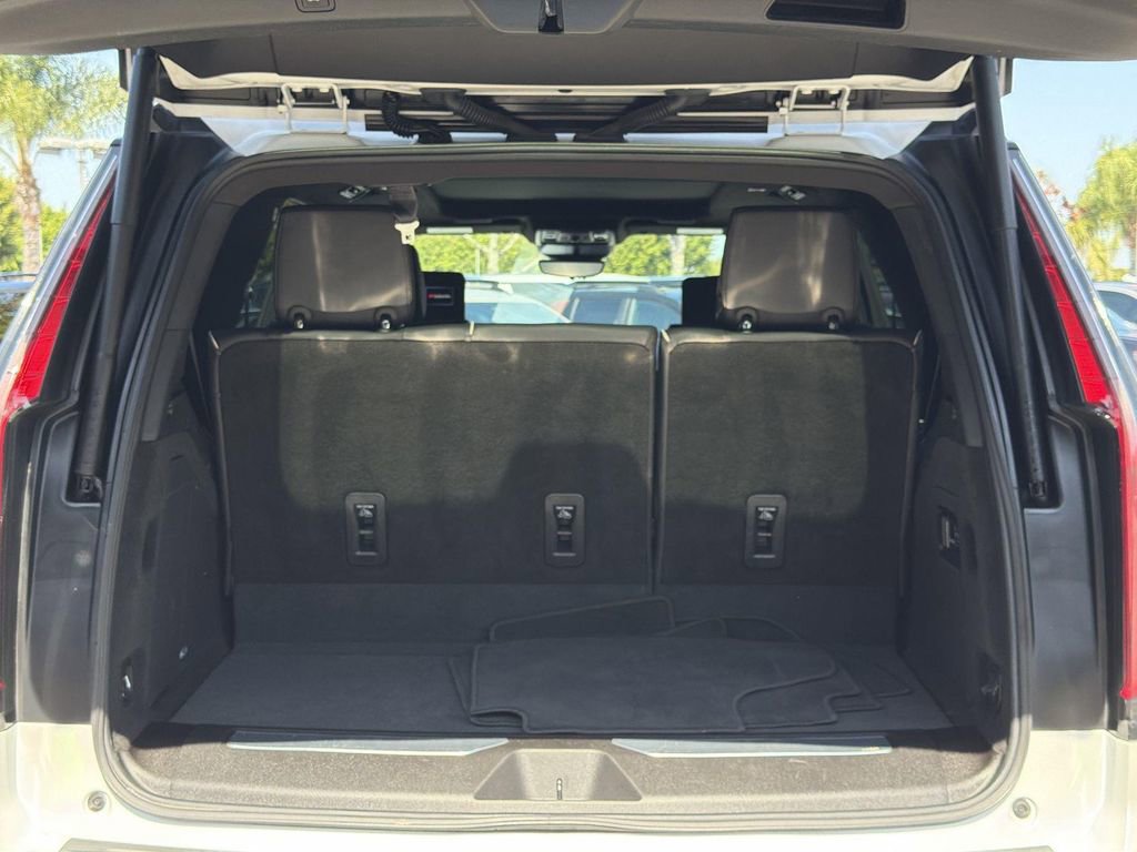 Certified 2023 Cadillac Escalade Premium Luxury image 30