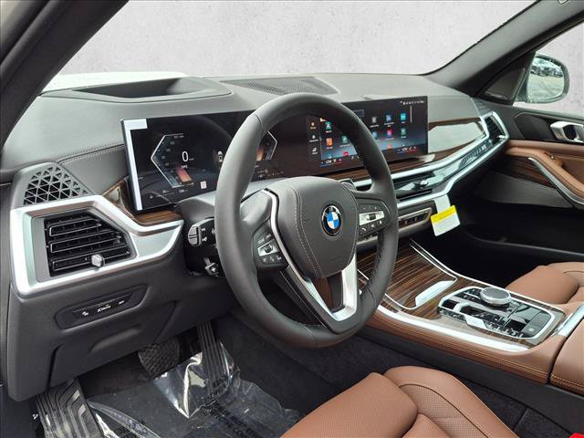 New 2026 BMW X5 xDrive40i w/ Premium Package AWD/4WD image 3