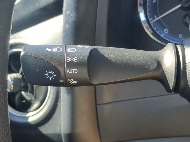 Used 2018 Toyota Corolla LE FWD image 27