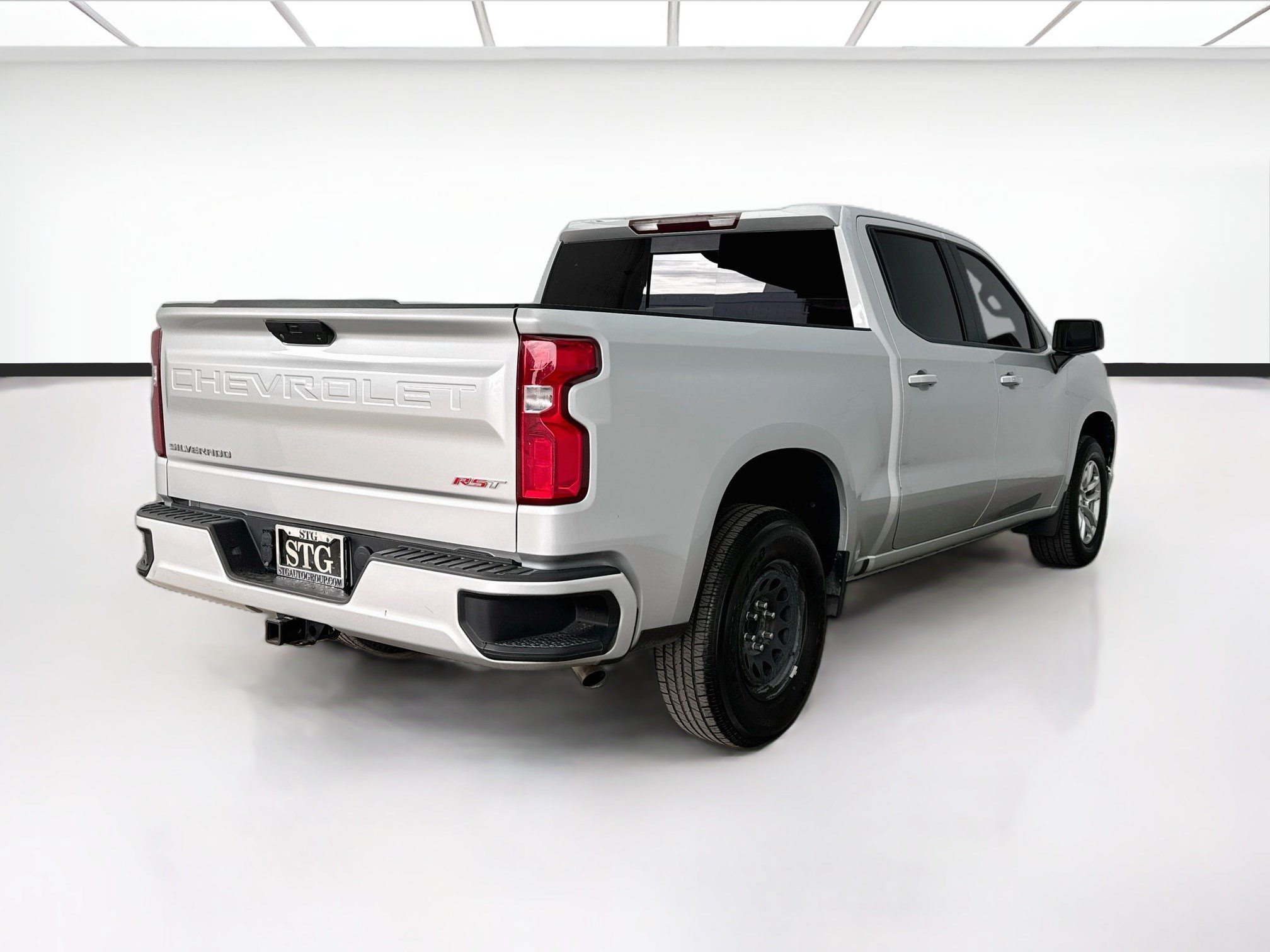 Used 2021 Chevrolet Silverado 1500 RST w/ Convenience Package II RWD image 4