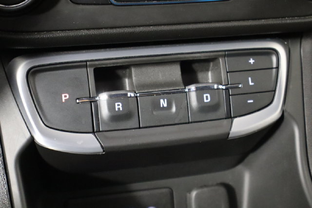 Used 2022 GMC Terrain SLE FWD image 24
