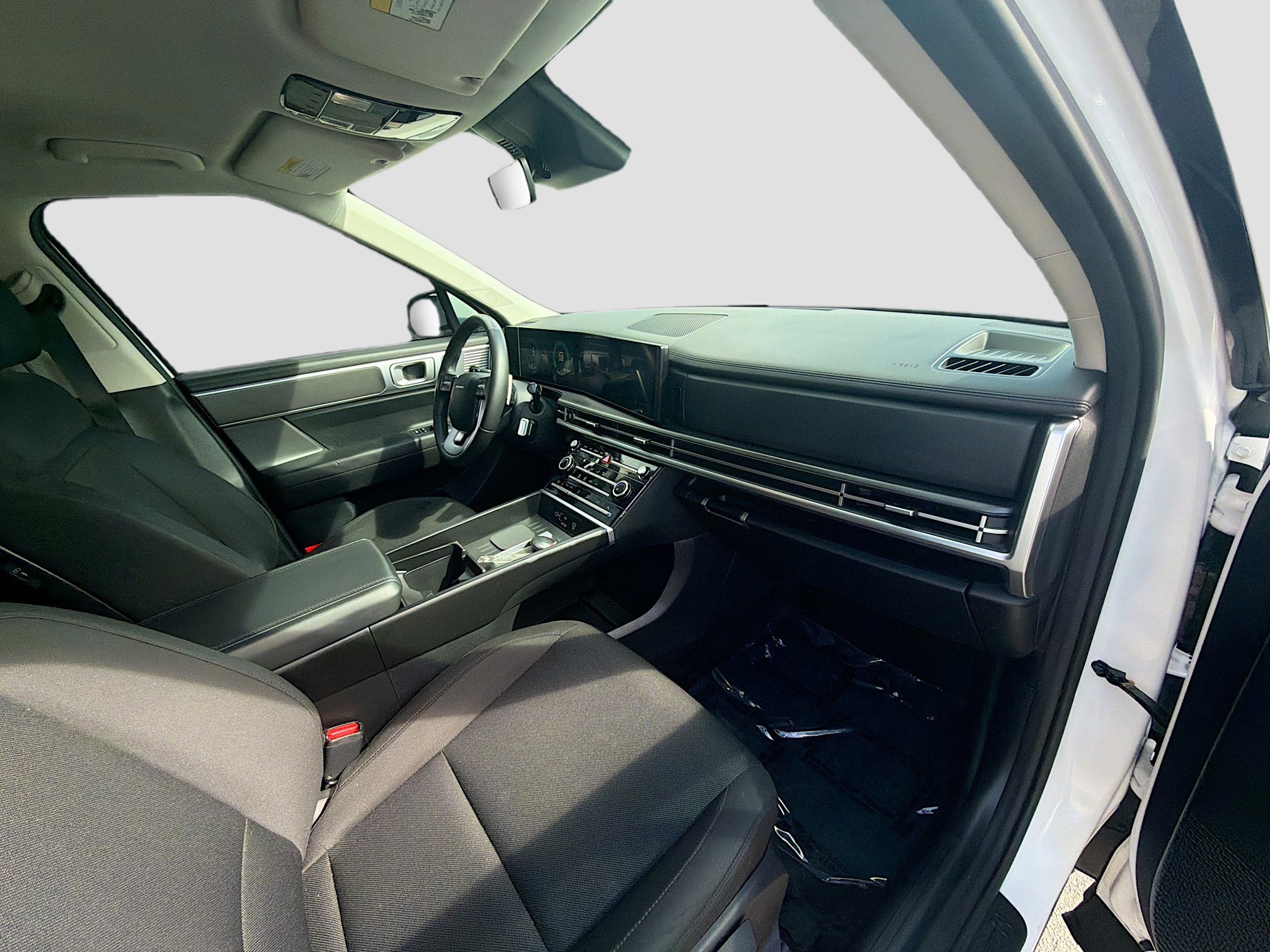 Used 2025 Hyundai Santa Fe SE FWD image 29