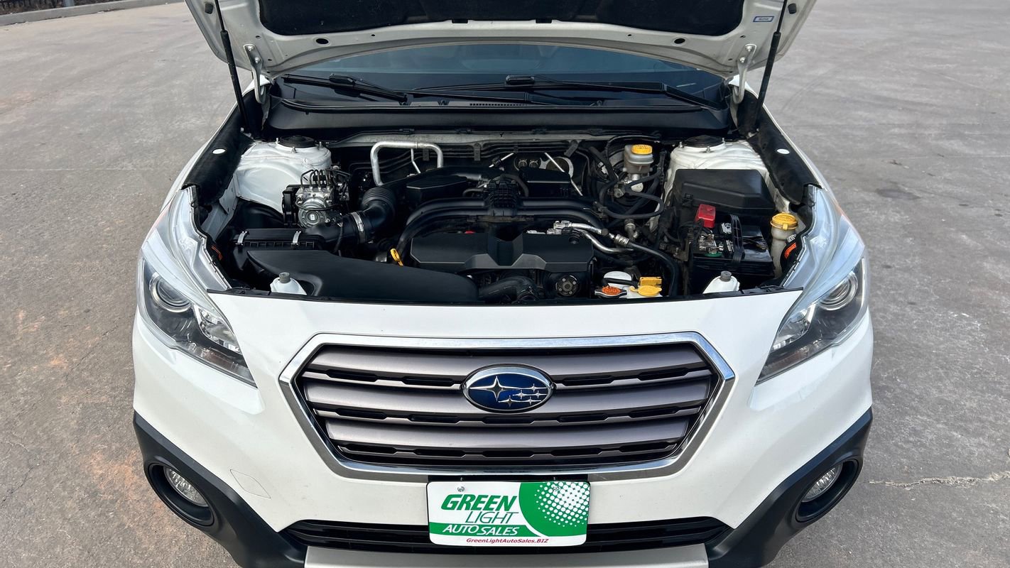 Used 2017 Subaru Outback 2.5i Touring image 11