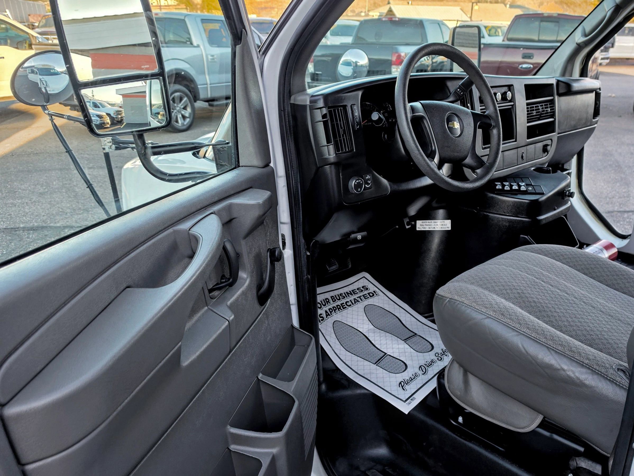 Used 2013 Chevrolet Express 3500 w/ School Bus Package RWD image 9