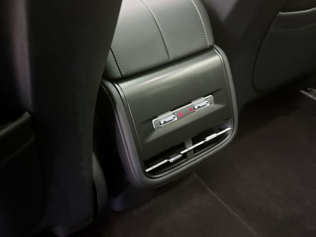 Used 2025 Lincoln Nautilus Reserve w/ Jet Appearance Package AWD/4WD image 27