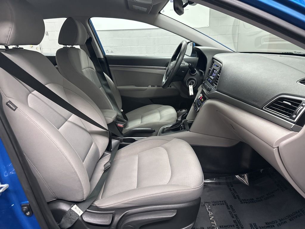 Used 2017 Hyundai Elantra SE image 20