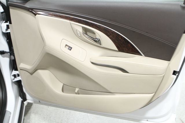 Used 2015 Buick LaCrosse FWD image 21