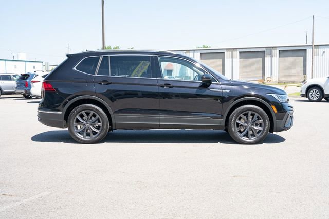 Certified 2023 Volkswagen Tiguan SE FWD image 7