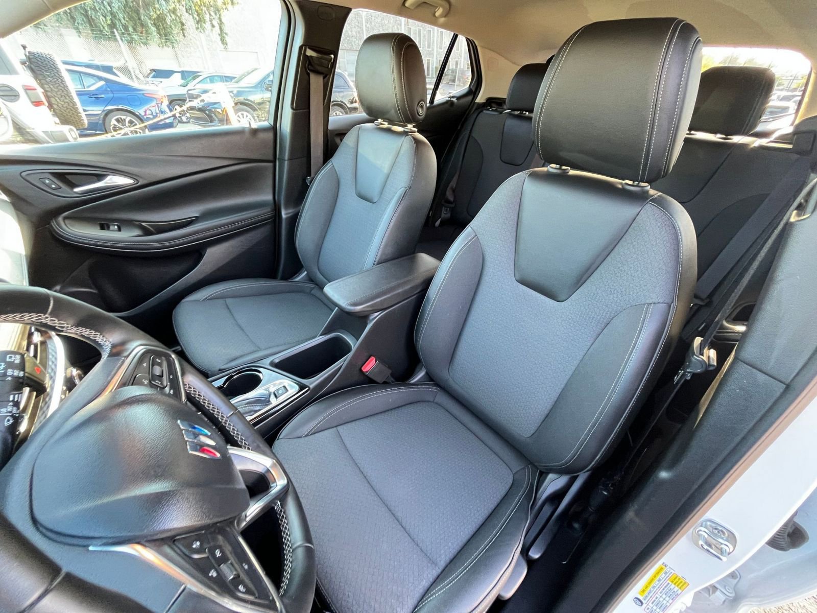 Used 2025 Buick Encore GX Preferred image 34