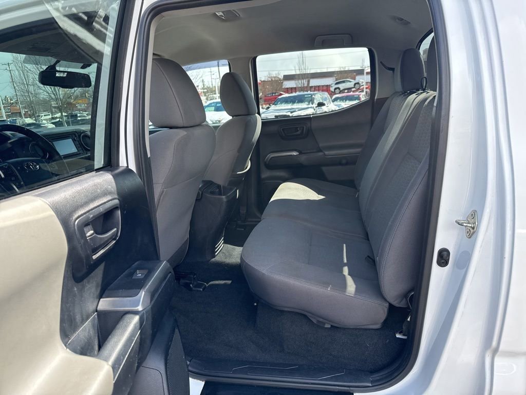 Used 2017 Toyota Tacoma SR5 w/ Tow Package image 9