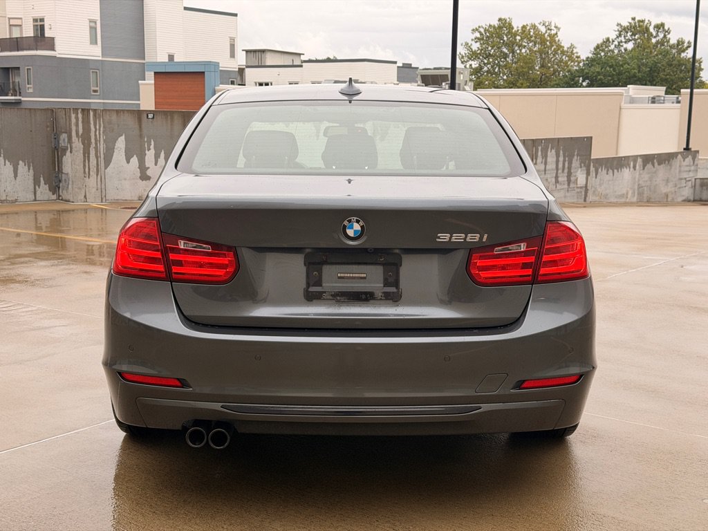 Used 2015 BMW 328i Sedan RWD image 4