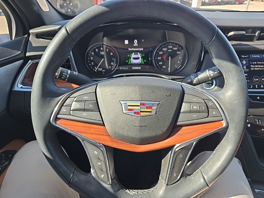 Used 2021 Cadillac XT5 Premium Luxury image 13