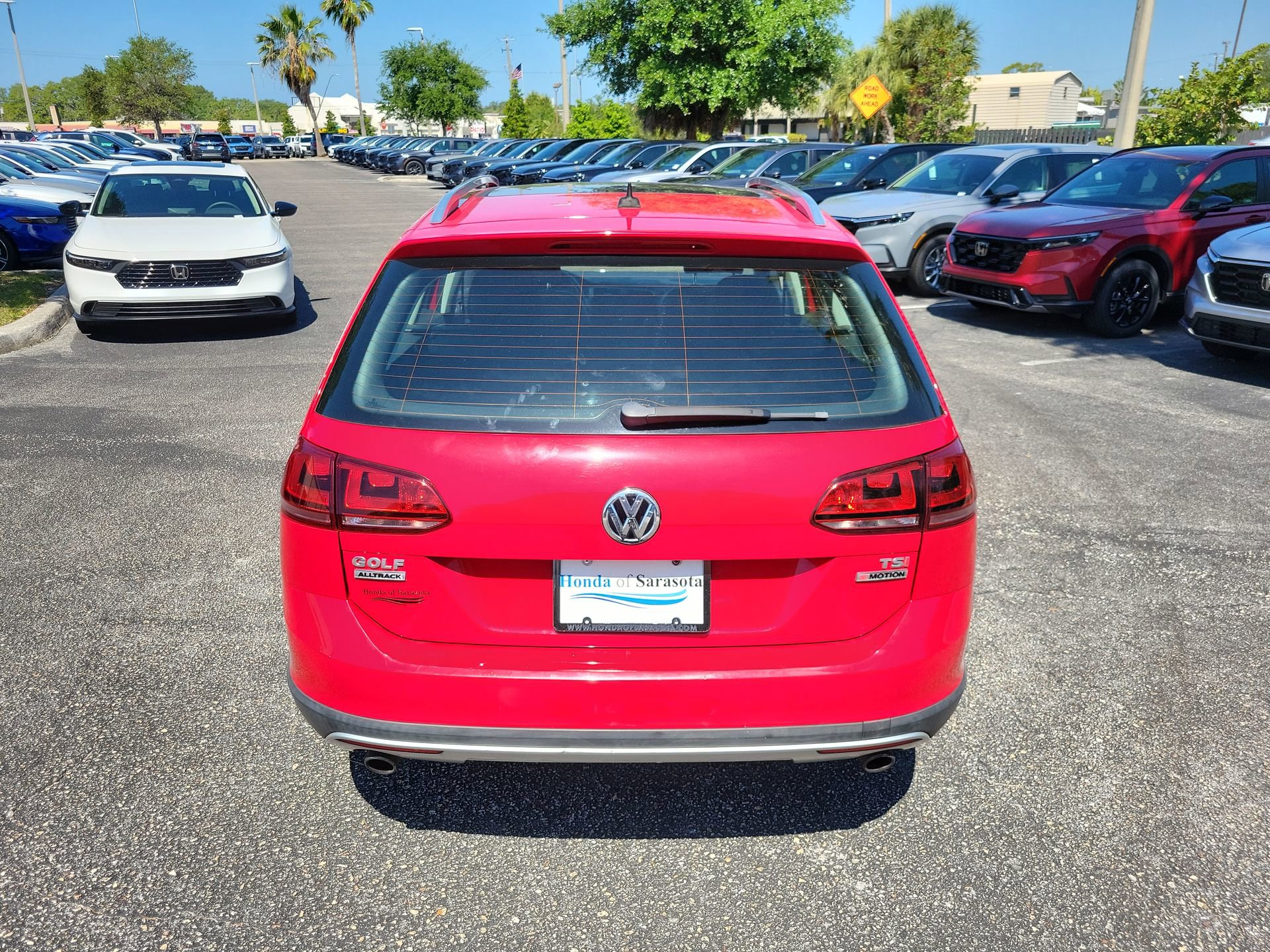 Used 2017 Volkswagen Golf Alltrack SE AWD/4WD image 8