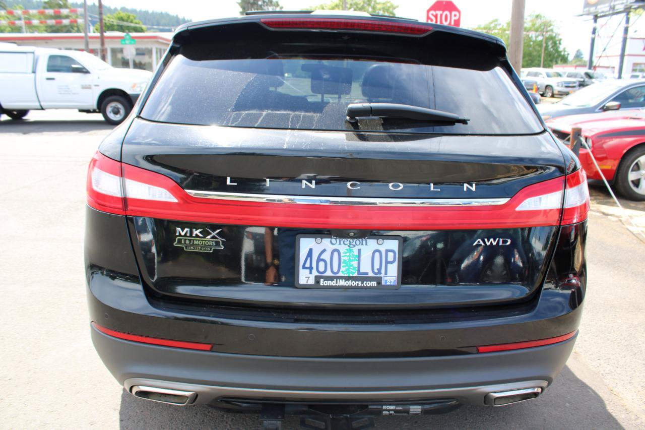 Used 2018 Lincoln MKX Reserve AWD/4WD image 5